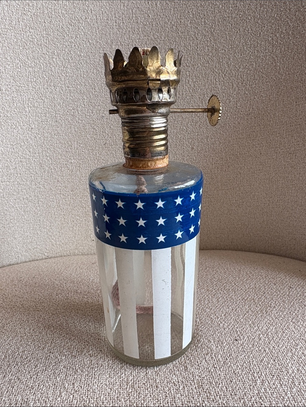 VTG 1970s American Flag Miniature Glass Oil Lamp